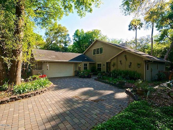 4th image of 1820 Tierra Verde Dr