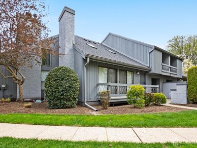24 Linda Ln, Edison, NJ, 08820