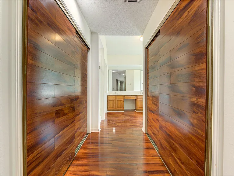 13103 Wickersham Ln — Photo 23