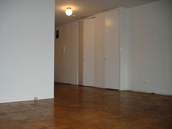 4th image of 333 E 30th St APT 15E