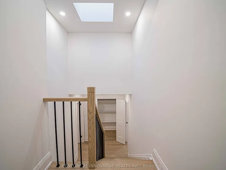 58 Carsbrooke Rd — Photo 22