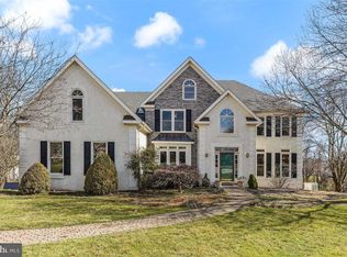 7 Stoney End Rd, Broomall, PA 19008