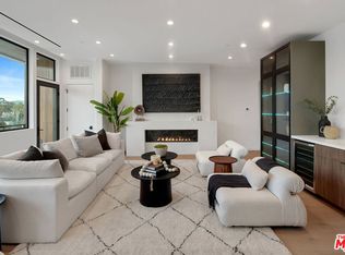 2354 Riverside Dr, Los Angeles, CA 90039