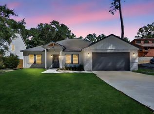 4 Hanover Ln, Panorama Village, TX 77304