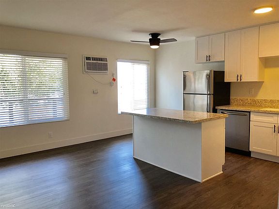 4th image of 4184 32nd St APT 5