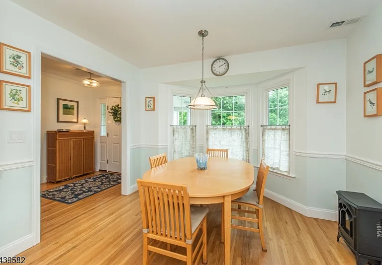 31 Cooper Ln — Photo 4