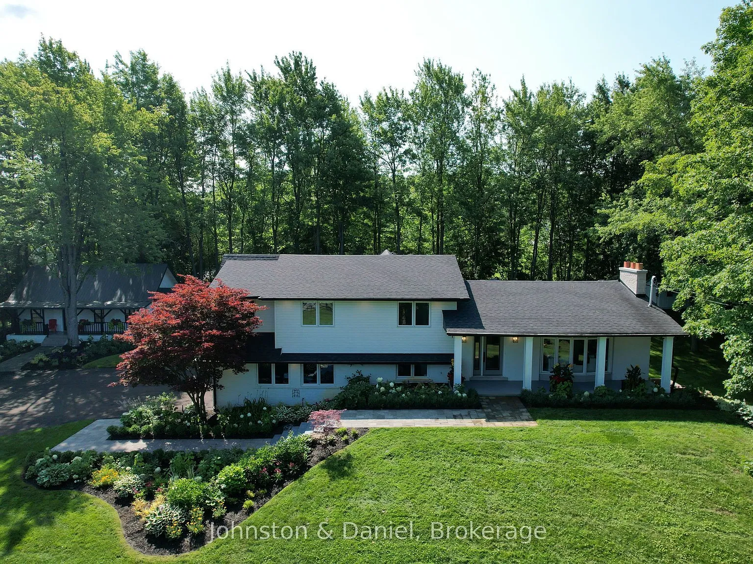 4 bed, $6,800 — Photo 2