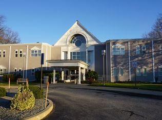 215 Tollgate Road #308, Warwick, RI 02886