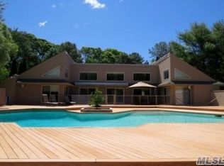 12 Fiddler Crab Trl, Westhampton, NY 11977