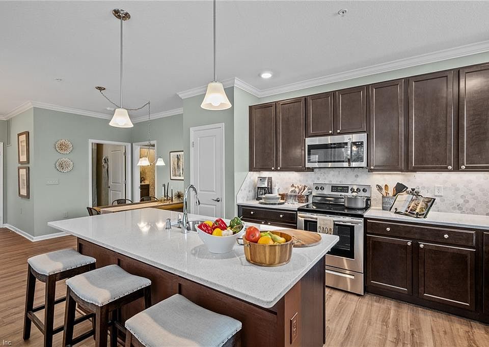 1st image of 1540 Eldwick Dr #201