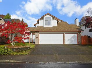16045 SW Redclover Ln, Sherwood, OR 97140