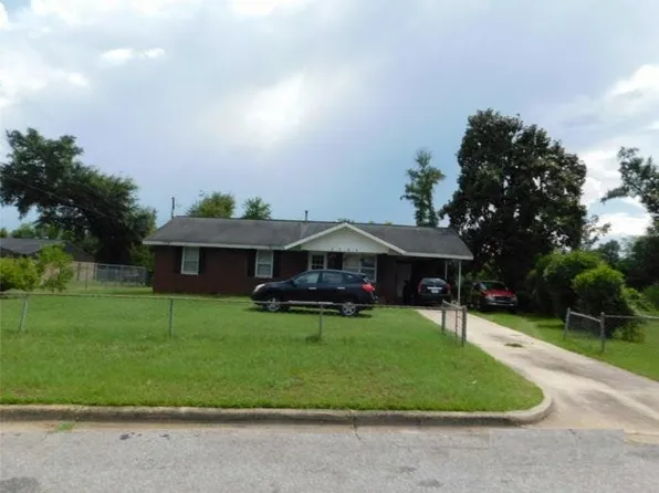 2304 Helen St, Albany, GA 31705