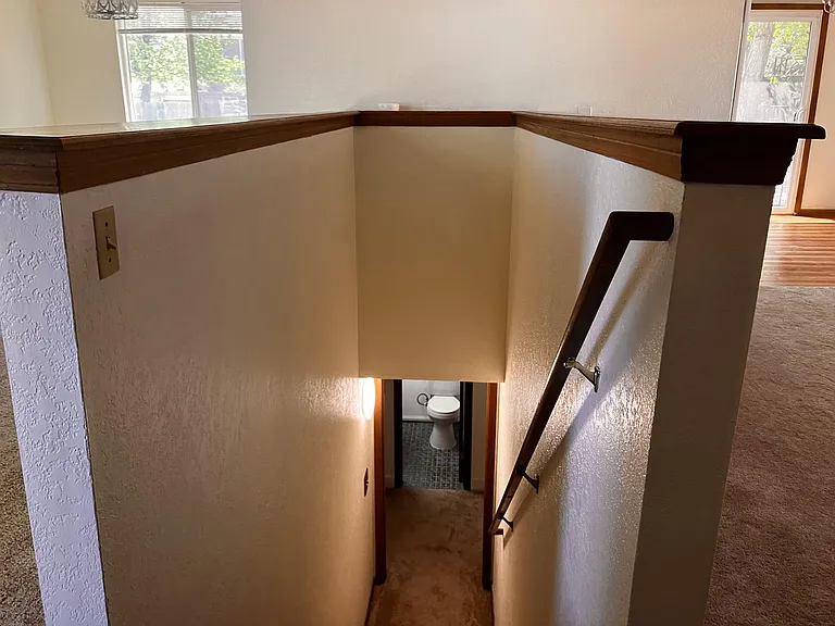 1150 E 9th Ave — Photo 11