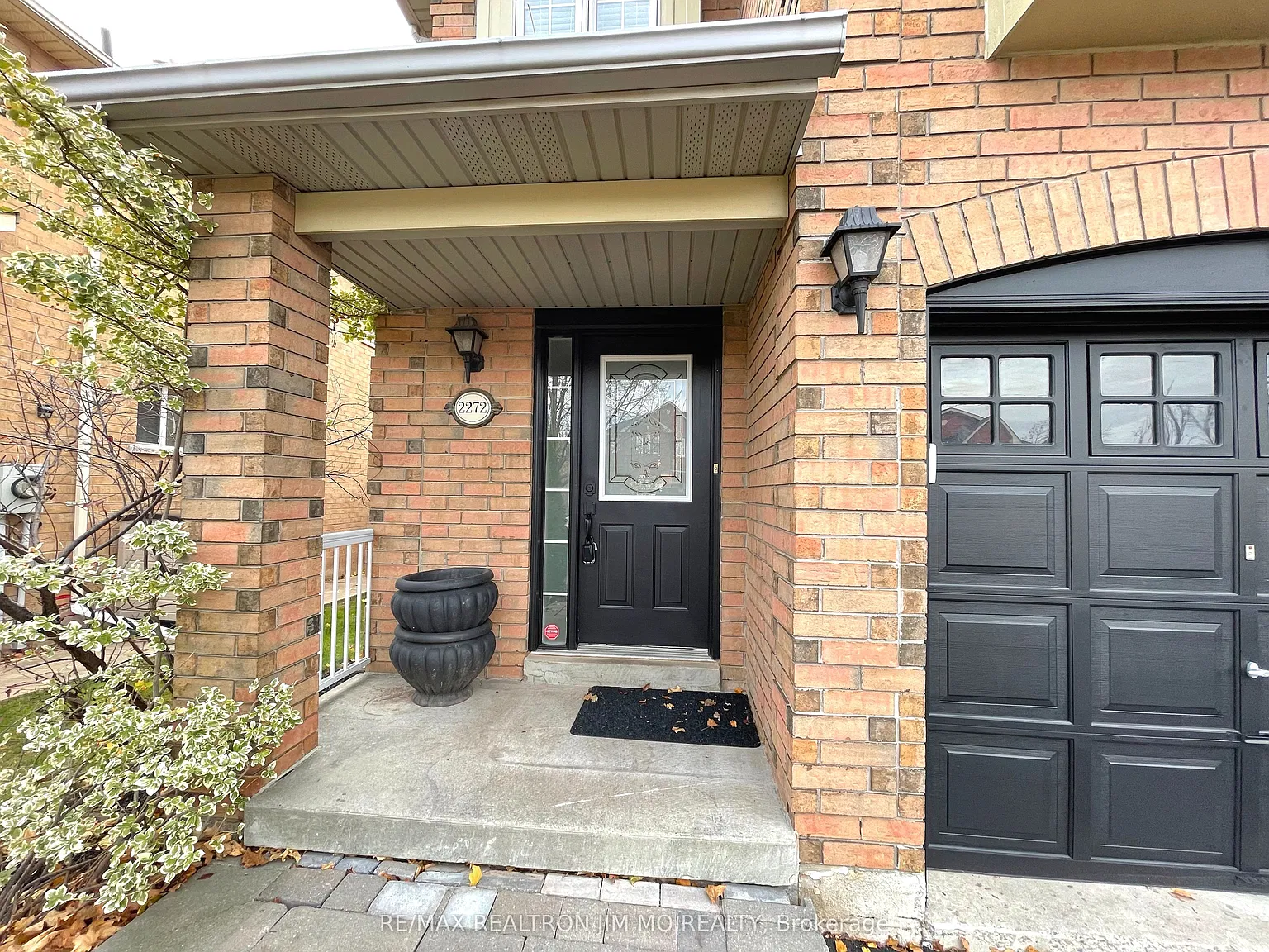 3 bed, $3,500 — Photo 2