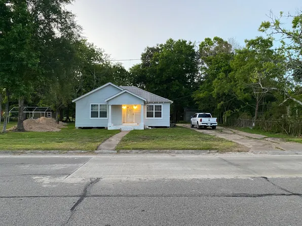 380 Highway 105 W, Sour Lake, TX 77659