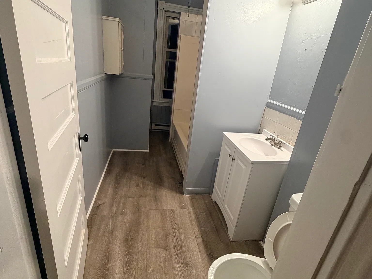 3 bed, $2,200 — Photo 3