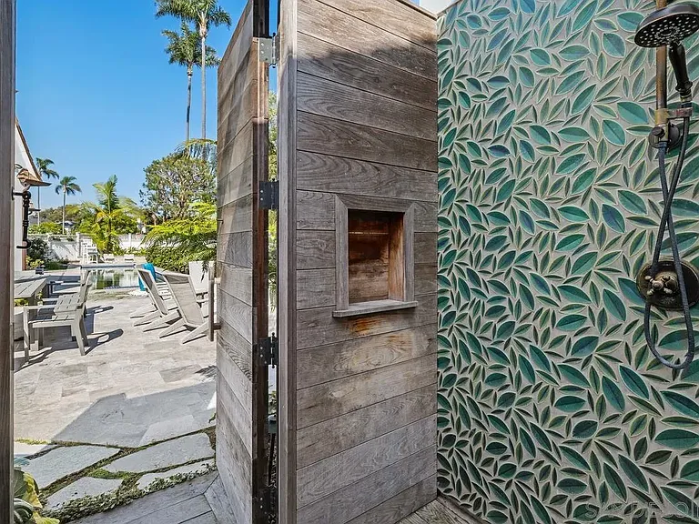 532 Marina Ave — Photo 35