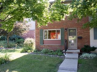3074 Williamsburg Rd, Ann Arbor, MI 48108