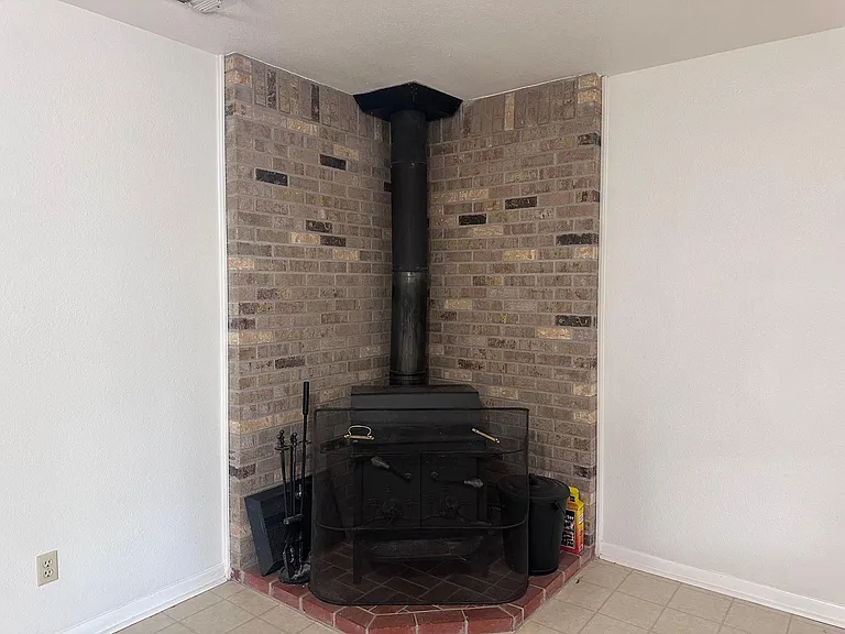 124 Plum St — Photo 10