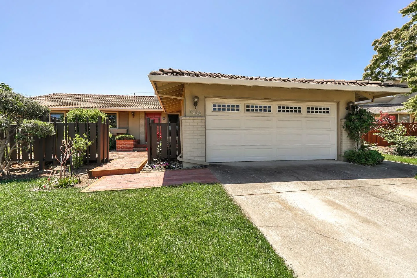 11260 Monterey Ct photo 1