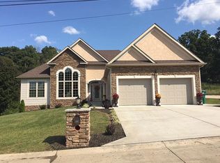 191 Scarlet Dr, Poca, WV 25159