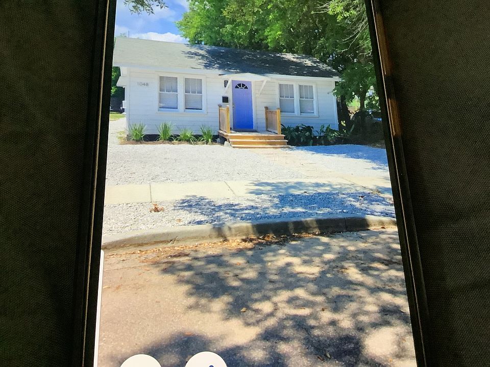 OFF STREET PARKING IN FRONT OF BLDG