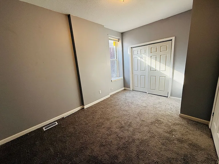 Wells Ave. 5345 — Photo 13
