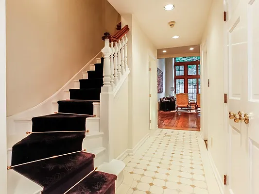 Sold by Sotheby's International Realty | media 2