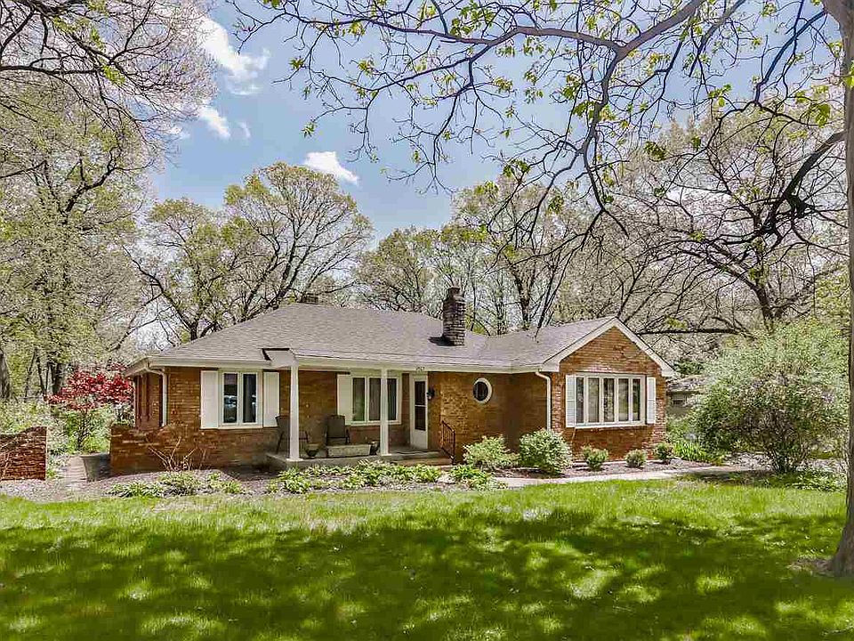 1st image of 2507 Shady Ln