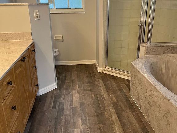 2nd image of 5707 Silver Oak Dr