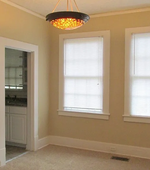1920 James Ave — Photo 5
