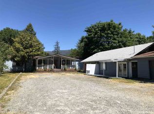 10240 Us Highway 199, Gasquet, CA 95543