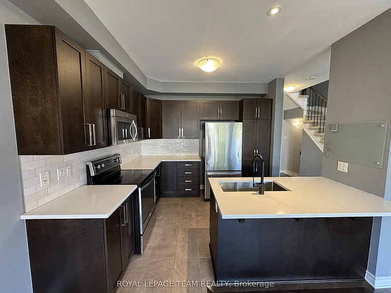 630 Moorpark Ave — Photo 8