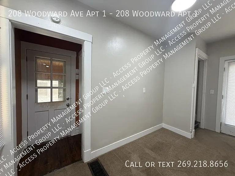 208 Woodward Ave #1 — Photo 11