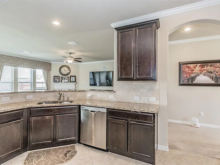 11621 Parade Dr — Photo 10