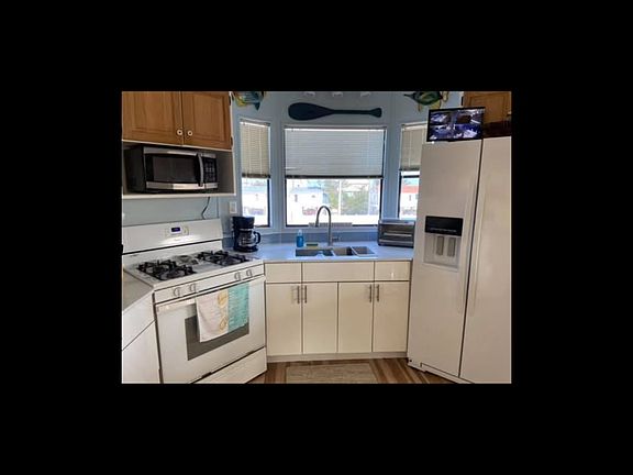 2nd image of 6099 Overseas Hwy #W79