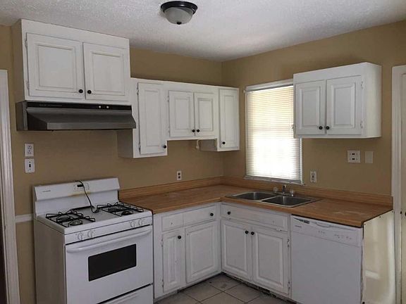 3rd image of 4565 Tutwiler Ave