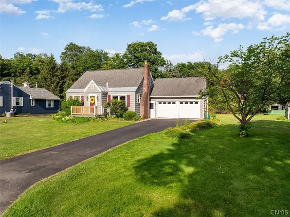 131 Sanford Ave, Clinton, NY 13323