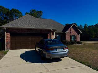 17147 Beacon St, Ponchatoula, LA 70454