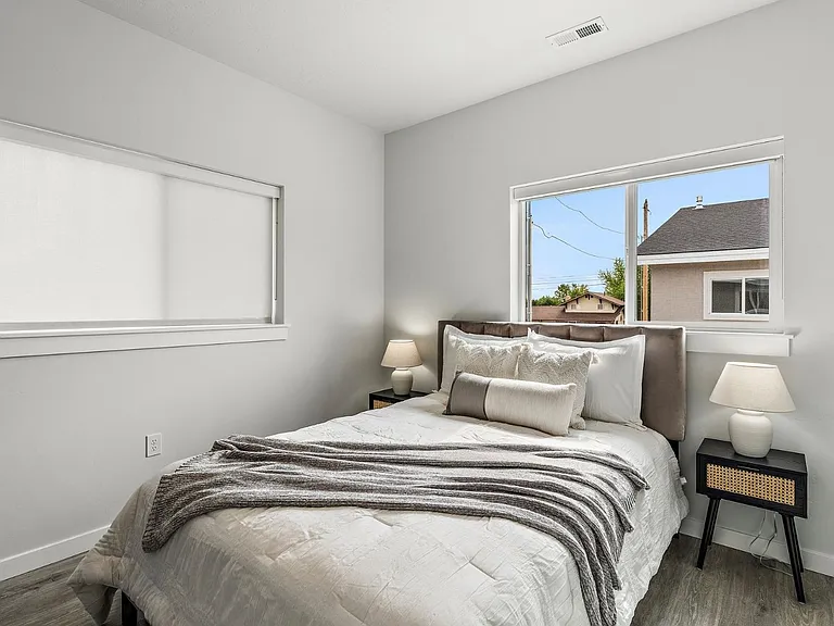 8953 W Irving St — Photo 43
