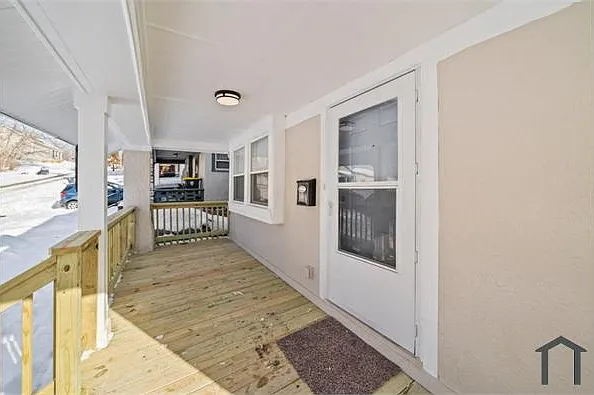 2713 Elmwood Ave — Photo 2