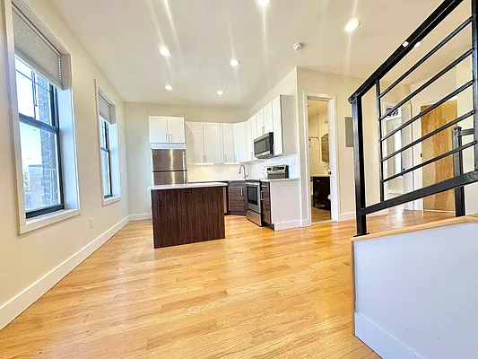 Rented by Doorway NYC, LLC | media 4