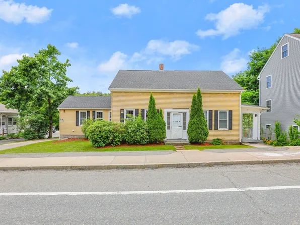 513 Main St, Sturbridge, MA 01566