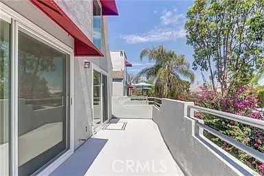 2 bed, 1206 sqft, $3,600 — Photo 2