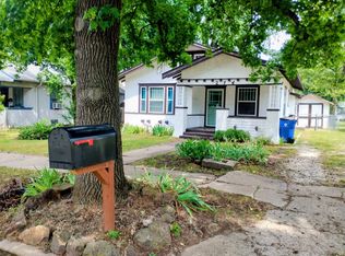 214 W New St, Coffeyville, KS 67337