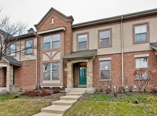 1736 Lancaster Way, Northbrook, IL 60062