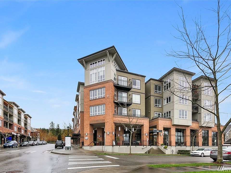 1st image of 1840 25th Ave NE #406