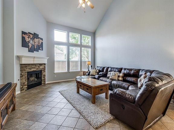 5th image of 11192 Corsicana Dr