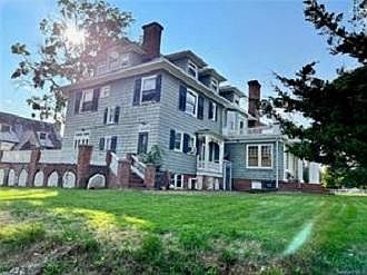5th image of 84 Highland Ave