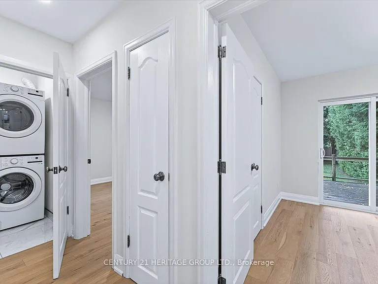 39 Reiner Rd #UPPER — Photo 22